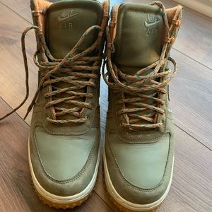 Nike Air Force 1 Hi Decon Military Boot, size US 10